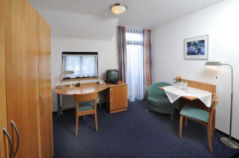 Acora Karlsruhe Zentrum Living The City ภายนอก รูปภาพ