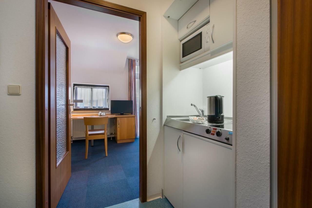 Acora Karlsruhe Zentrum Living The City ภายนอก รูปภาพ
